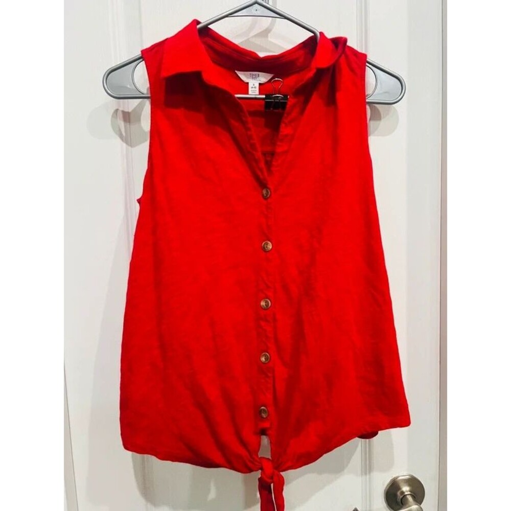 Time and Tru Women’s Small (4–6) Red Sleeveless Button Front Tie Hem Blouse